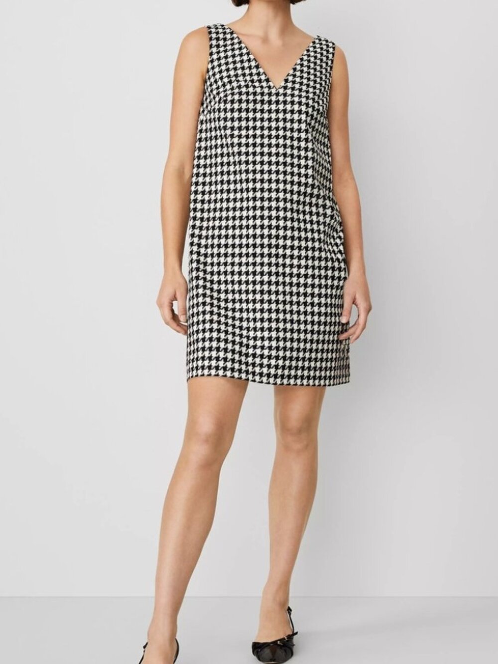 Houndstooth V-Neck Sleeveless Shift Dress NWT/NEW